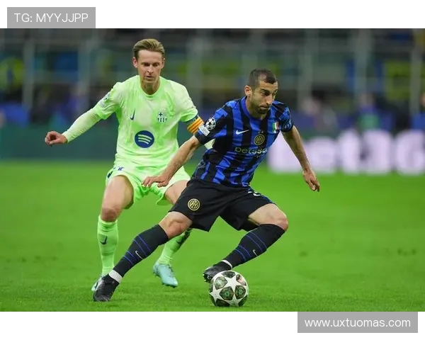 拉菲尼亚伤势出现倒退缺席训练巴萨国米大战能否出场成疑 拉菲尼亚伤势出现倒退缺席训练巴萨国米大战能否出场成疑